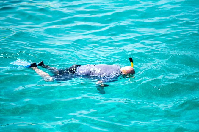 Arusun Catamaran Sail with Snorkeling in Aruba - How crowded is the boat?