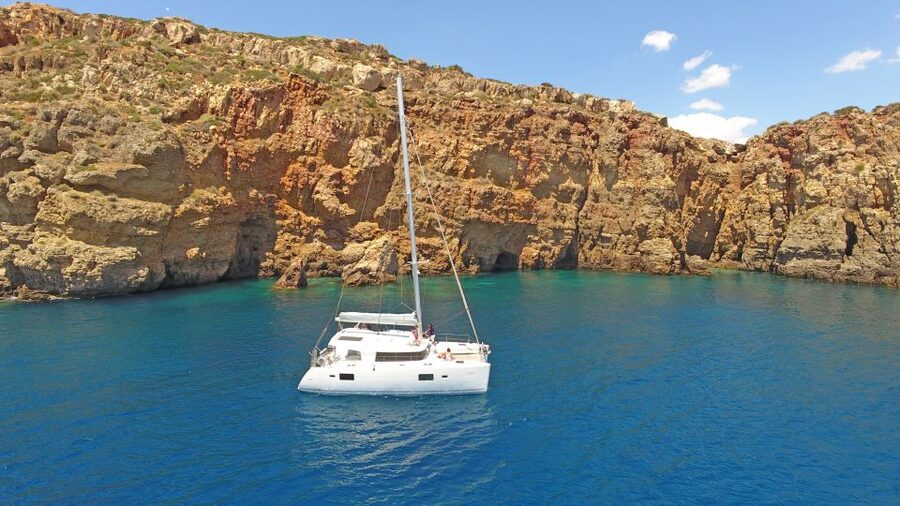 Athens: Riviera Catamaran Cruise with Meal and Drinks - Should you book it?