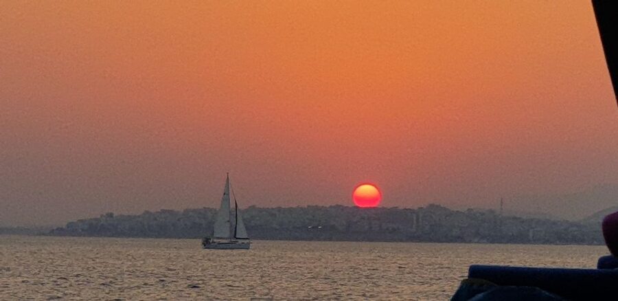 Athens: Riviera Catamaran Tour with Fresh Meal and Drinks - Practical packing advice for five hours at sea