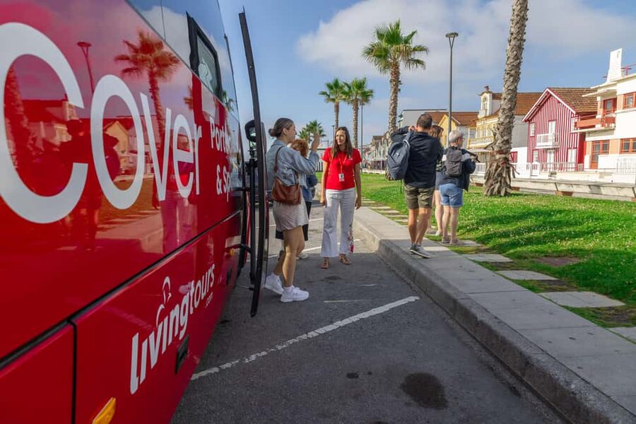 Aveiro: Half-Day Tour from Porto with Optional Cruise - What the four-hour schedule really gives you