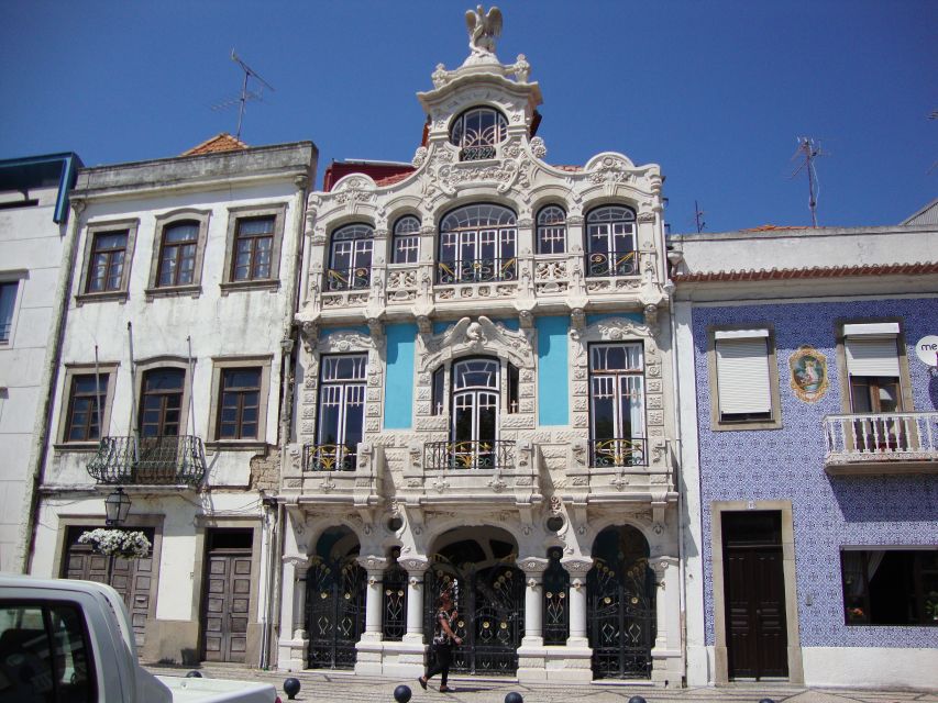Aveiro: Walking Tour, Boat Cruise, Sweets & Church Entrance - Timing, weather, and practical comfort