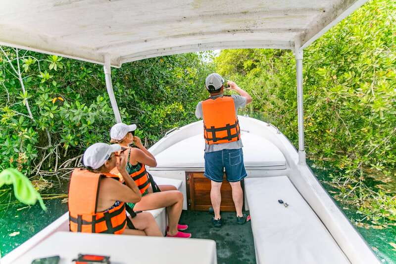 Bacalar: 3 Hour Boat Trip with Swimming & Drinks - Key points to know before you board
