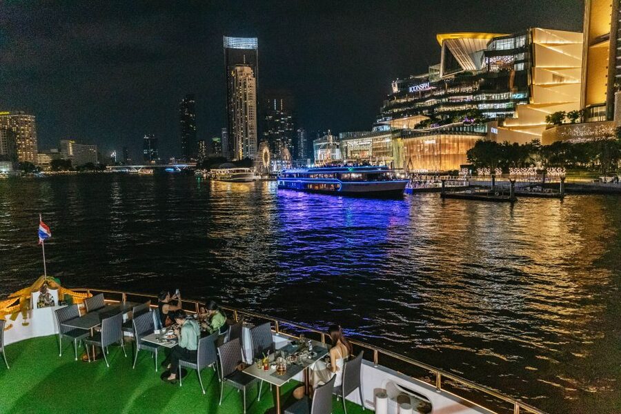 Bangkok: Alangka Luxury Buffet Dinner Cruise With Live Music - Key points to know before you book