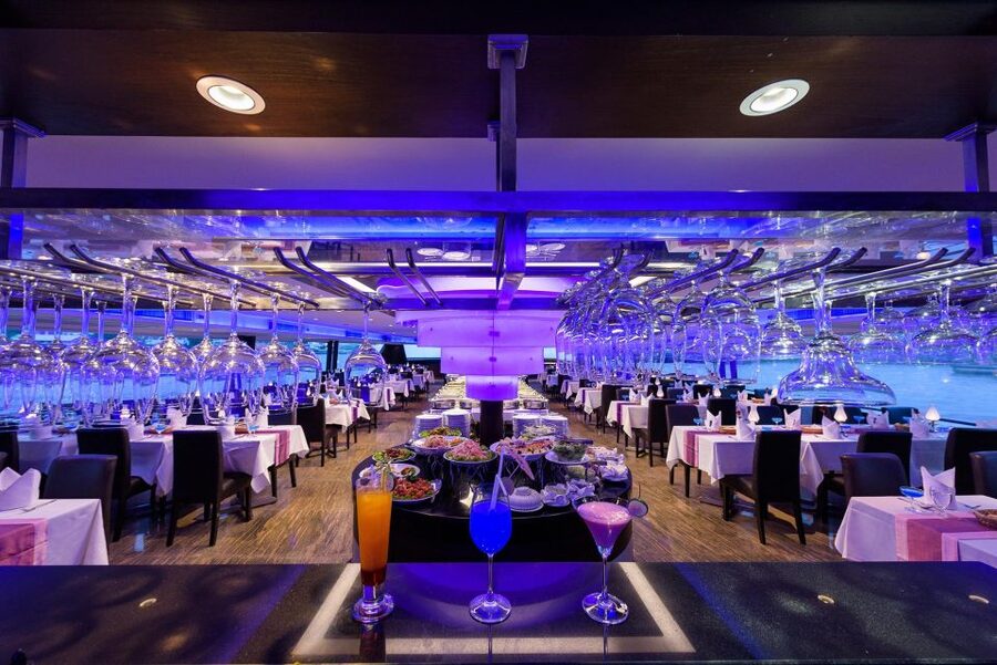 Bangkok: Chao Phraya Princess Dinner Cruise Ticket - Thai dancing and live music