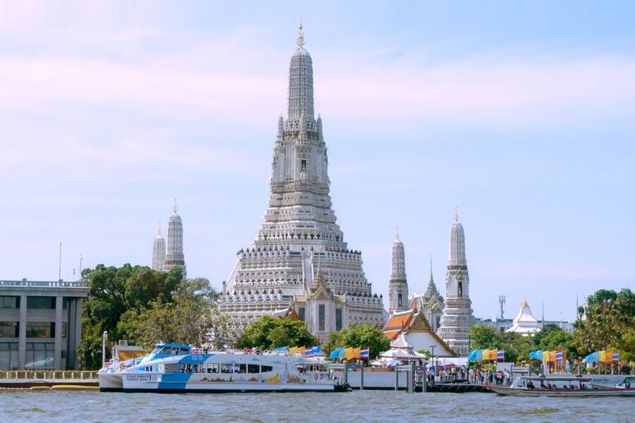 Bangkok: Chao Phraya River Hop-on Hop-off Boat - Prannok and Phra Arthit: the northern end of the sightseeing route