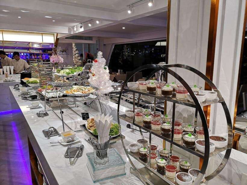Bangkok: Chao Phraya River Meridian Cruise with Buffet - Why this cruise catches the eye