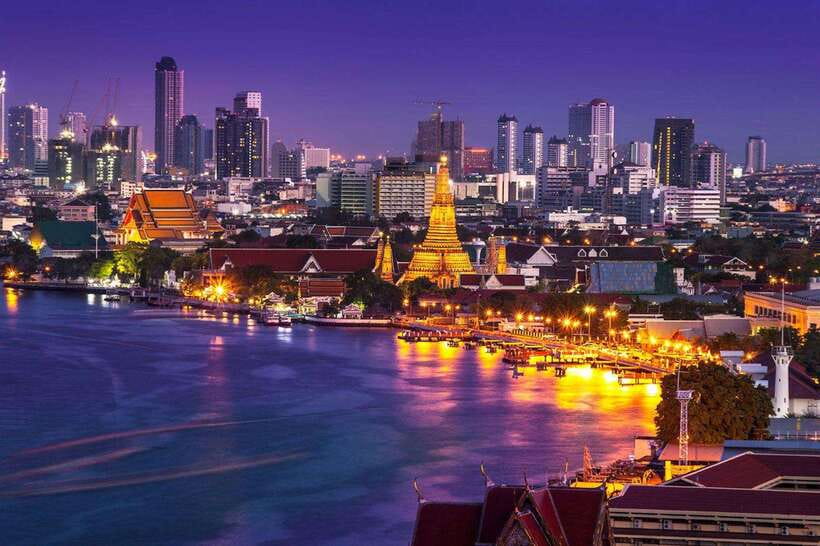 Bangkok: Chao Phraya River Meridian Cruise with Buffet - A route through Bangkok’s riverside landmarks