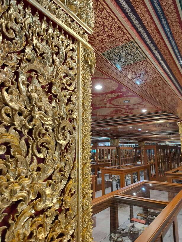 Bangkok: Longtail Boat Canal Tour to Wat Arun - Wat Paknam’s emerald Glass Pagoda and Giant Golden Buddha