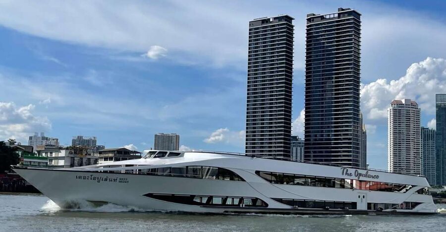 Bangkok: Opulence Luxury Chao Phraya Dinner Cruise - Starting at Icon Siam Pier 2