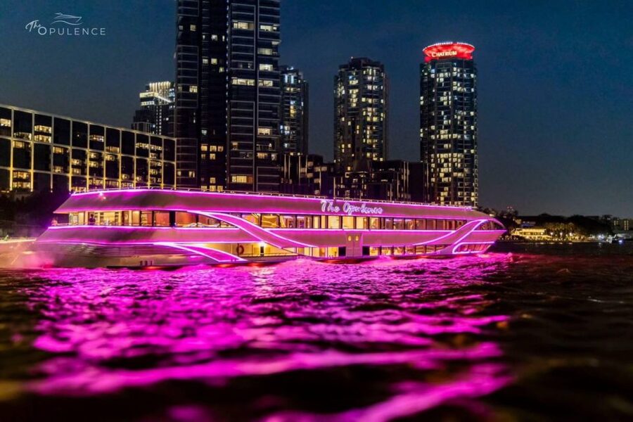 Bangkok: Opulence Luxury Chao Phraya Dinner Cruise - From gentle jazz to a full party atmosphere