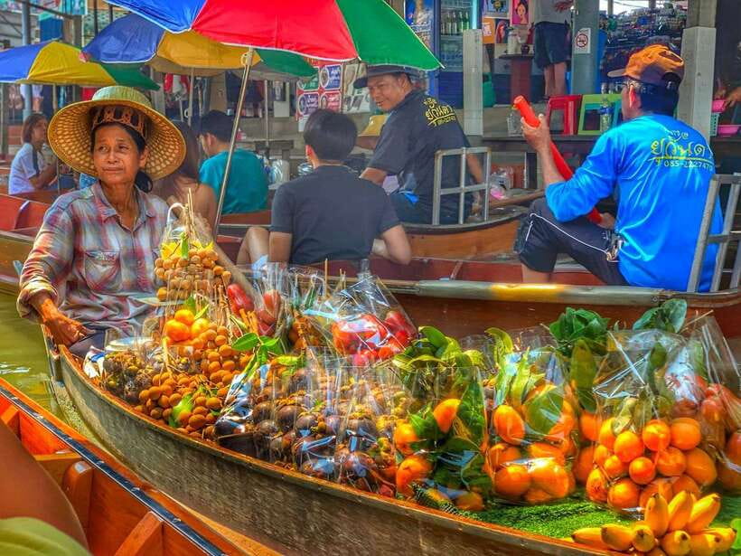 Bangkok: Train Market & Floating Market with Boat Ride - Tips for getting more from the day
