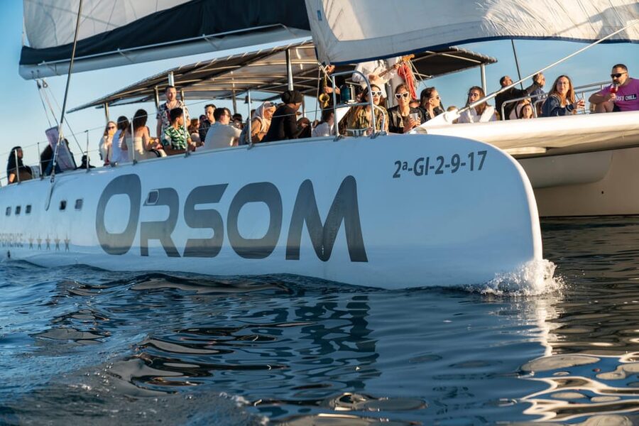 Barcelona: Catamaran Cruise with optional Live Jazz Music - Why this cruise works after a day in Barcelona