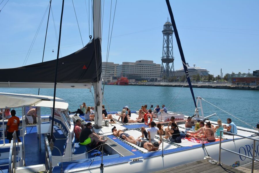 Barcelona: Catamaran Cruise with optional Live Jazz Music - Sailing conditions, crowd size, and comfort