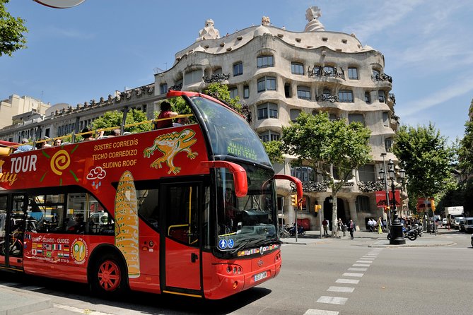 Barcelona City Tour Hop-On Hop-Off with Optional Boat - The Montjuïc route and Barcelona’s western sights
