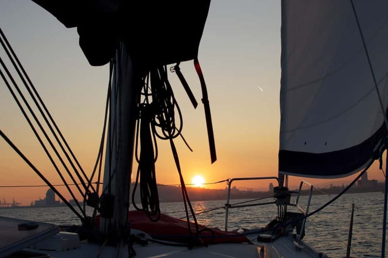 Barcelona: Daytime or Sunset Cruise with Drinks - Sailing the boat instead of only riding it