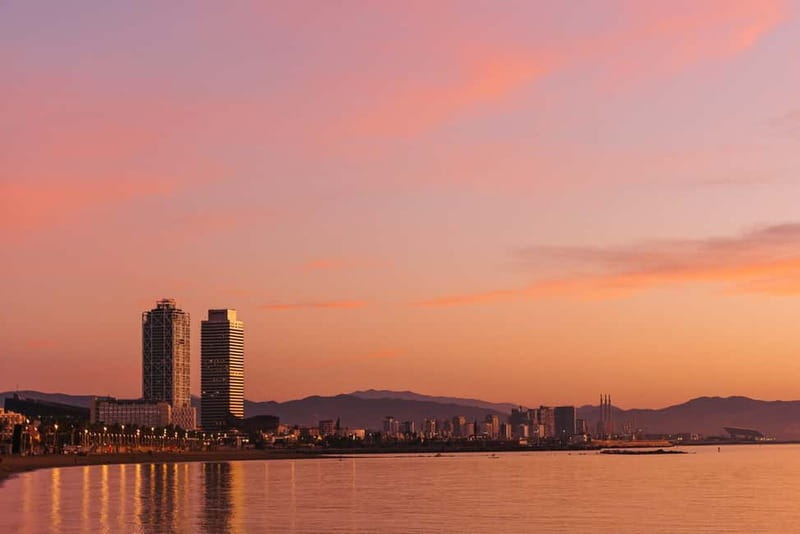 Barcelona: Daytime or Sunset Cruise with Drinks - Who should book this cruise?