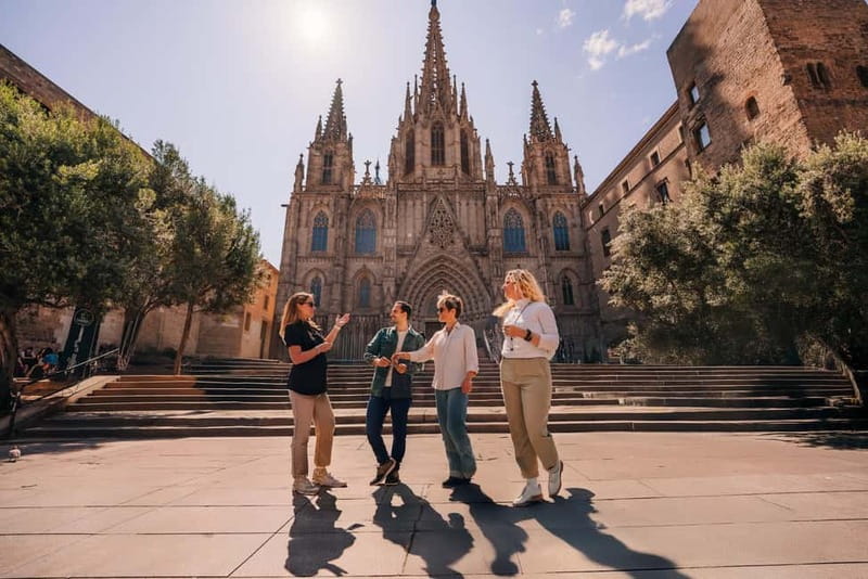 Barcelona: Helicopter, Boat Ride & Old Town Private Tour - Port Vell and the short boat transfer