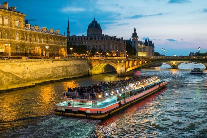 Bateaux Mouches Dinner Cruise on the Seine River in Paris - The essential details before you reserve