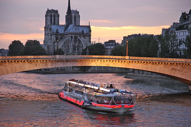 Bateaux Mouches Dinner Cruise on the Seine River in Paris - FAQ