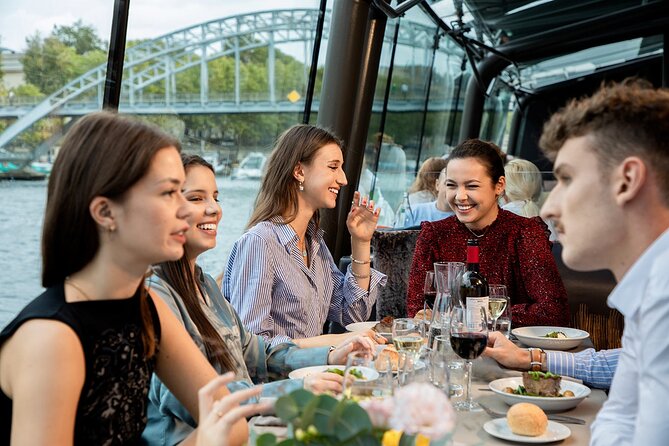 Bateaux Parisiens Seine River Gourmet Lunch & Sightseeing Cruise - From the Eiffel Tower to Pont Alexandre III