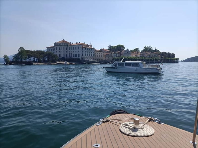 Baveno: Hop-On Hop-Off Boat Tour to 3 Borromean Islands - Isola Madre: botanical gardens with room to wander