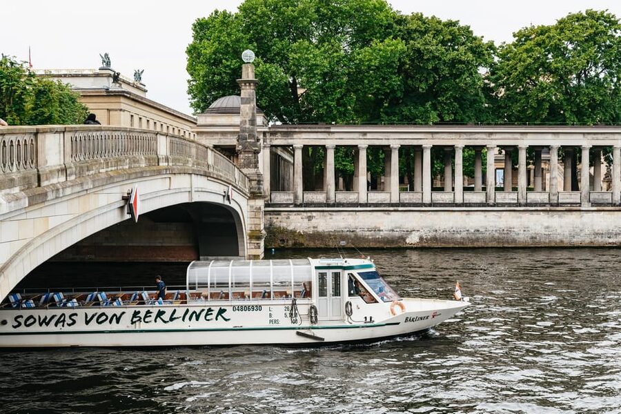 Berlin: 1-Hour City Sightseeing Cruise - Should You Book the Berlin Spree Cruise?