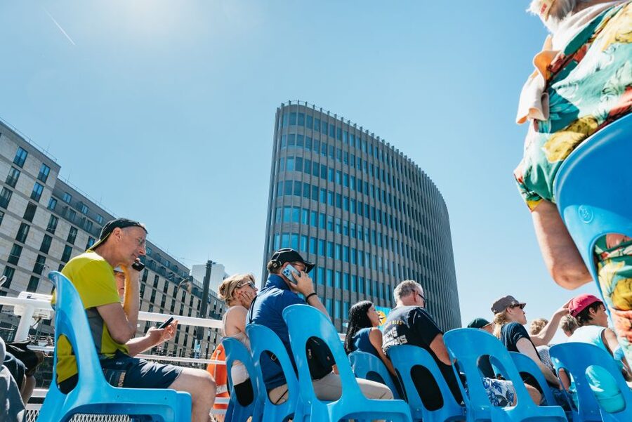 Berlin: 1-Hour City Tour by Boat with Guaranteed Seating - Is $25 a fair price for one hour?
