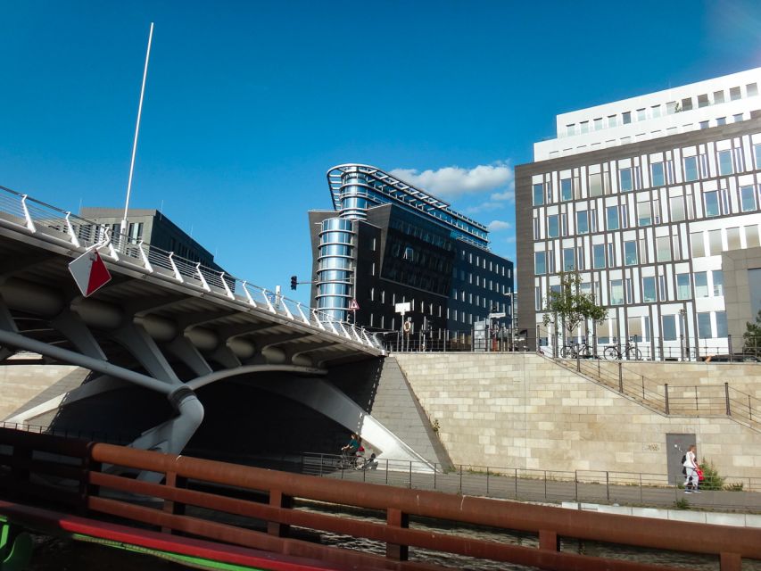 Berlin: 2.5-Hour East Side Boat Cruise with Commentary - Reichstag, Chancellery, and the modern federal district