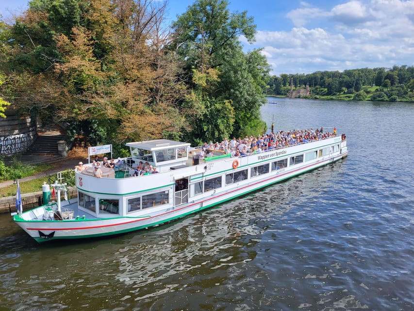 Berlin: 7 Lakes Boat Tour through the Havel Landscape - Grunewald, Schildhorn, and the first stretch of open water