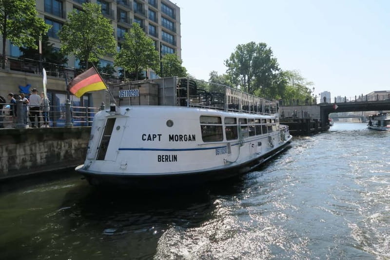 Berlin: Boat Sightseeing Cruise with Audioguide - Starting beside the DDR Museum