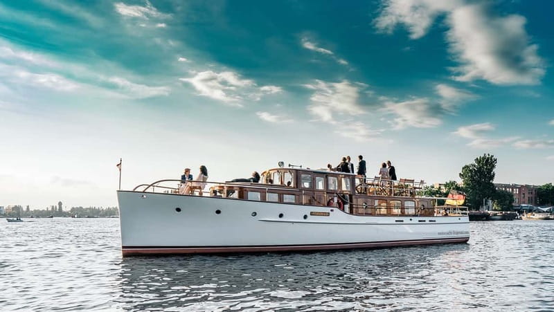 Berlin: Boat Sightseeing Tour on Electric Motor Yacht - Why Fitzgerald feels different from a standard Berlin cruise
