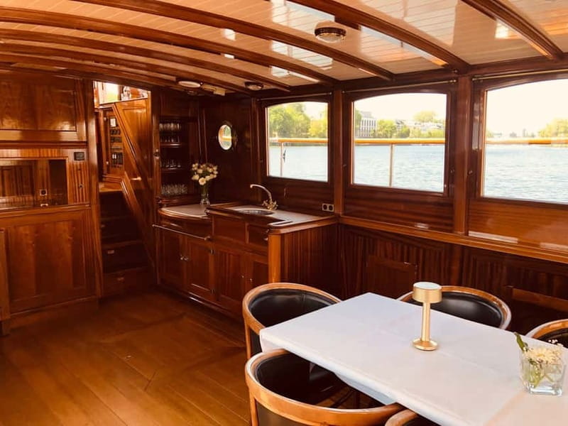 Berlin: Boat Sightseeing Tour on Electric Motor Yacht - The Tränenpalast and Berlin’s divided past