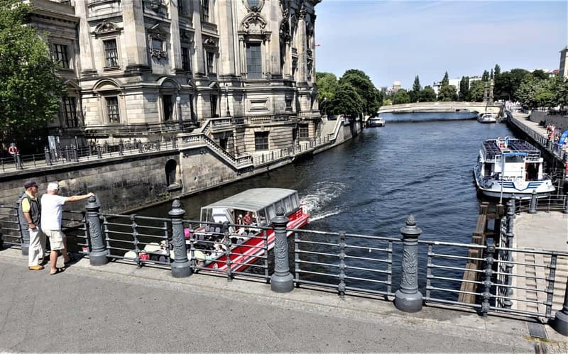 Berlin Combo Package: City Tour & Spree Boat Tour - Alexanderplatz, Karl-Marx-Allee, and the eastern route