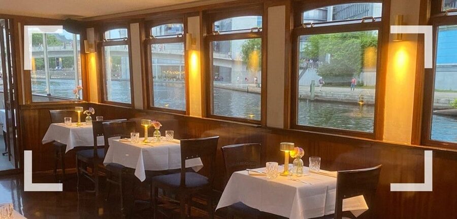 Berlin: Historic Boat Sightseeing City Center Tour - Nikolaiviertel and the older city center