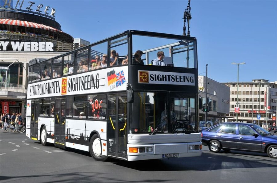 Berlin: Hop-On Hop-Off City Tour by Bus and Boat - Alexanderplatz and the Spree connection