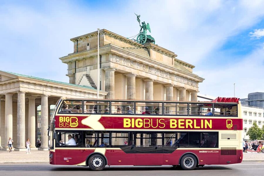 Berlin: Hop-On Hop-Off Sightseeing Bus with Boat Options - Why this bus tour works well in Berlin
