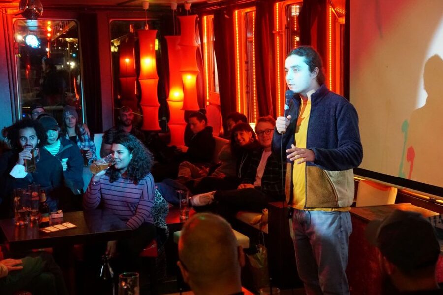 Berlin: Laughing Spree Comedy Show on a Boat - The comedy style: varied, adult, and not fully predictable