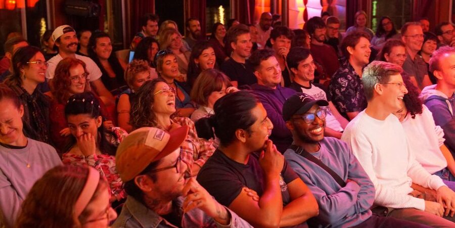 Berlin: Laughing Spree Comedy Show on a Boat - Who should book, and who should skip it?