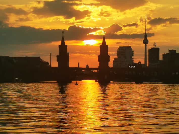 Berlin: Solar Powered Sunset Catamaran Cruise & Audio Guide - Key points to know before booking