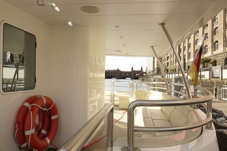 Berlin: Solar Powered Sunset Catamaran Cruise & Audio Guide - Museum Island and Berlin’s government district