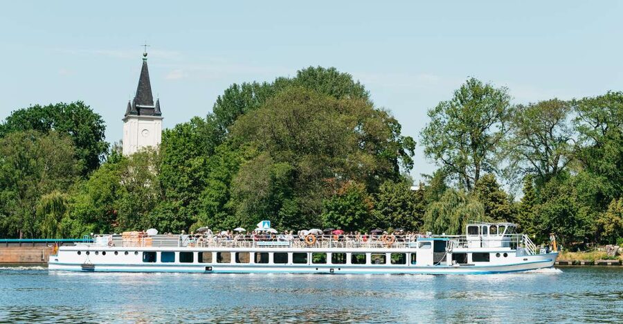 Berlin: Spree Boat Tour to Müggelsee - The Spree Route: A Different Side of Berlin