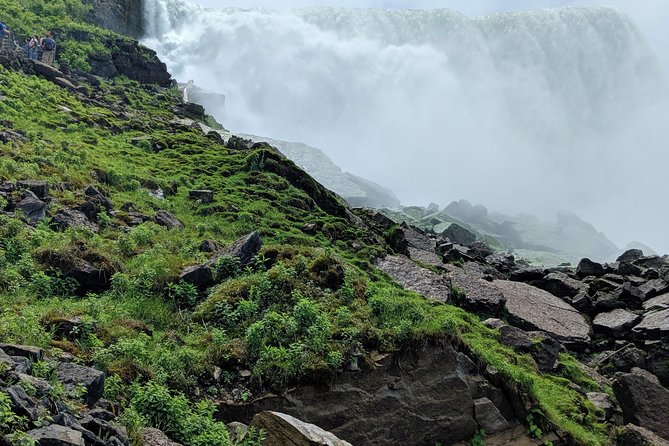 Best Niagara Falls US Tour W/Boat Ride, Cave & More Wonders! - The Tesla monument and DiCamillo Bakery
