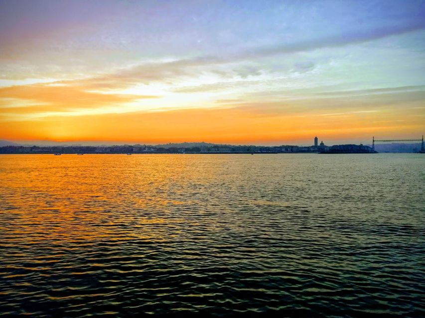 Bilbao: Bilbao Estuary and Abra Bay Boat Tour - Out to Santurtzi and Abra Bay