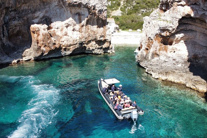 Blue Cave & 6 Islands Speedboat Tour From Split or Podstrana - The Blue Lagoon view and Pakleni Islands swim