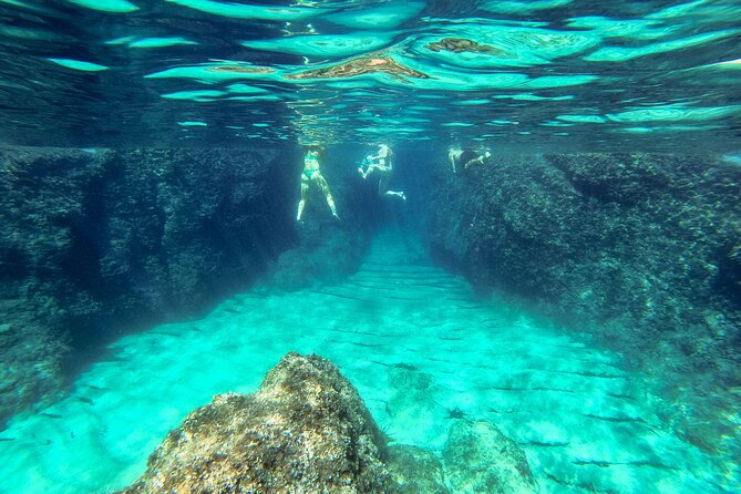 Blue Cave, Green Cave & Lopud Beach small group Speed boat Tour - Weather can change the entire experience