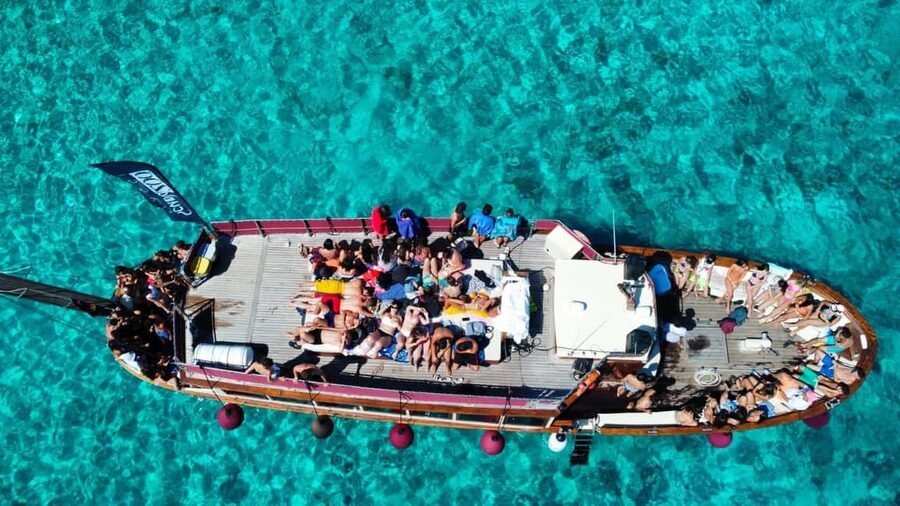 Boat Tour to Caprera and La Maddalena Archipelago - Key points at a glance