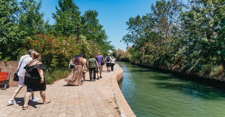 Boat Trip: Glimpse of Murano, Torcello & Burano Islands - Murano: 30 minutes with the glassmakers