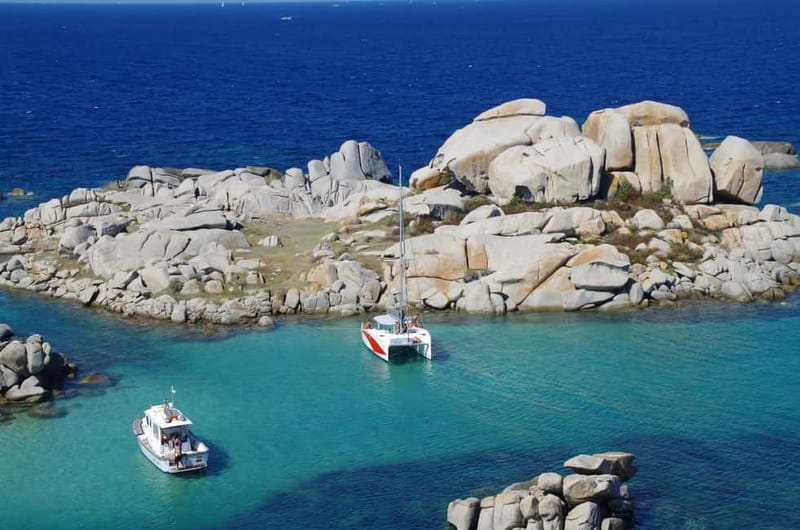 Bonifacio: Catamaran trip with snorkeling at the Lavezzi Islands - Why sailing makes this Bonifacio outing different