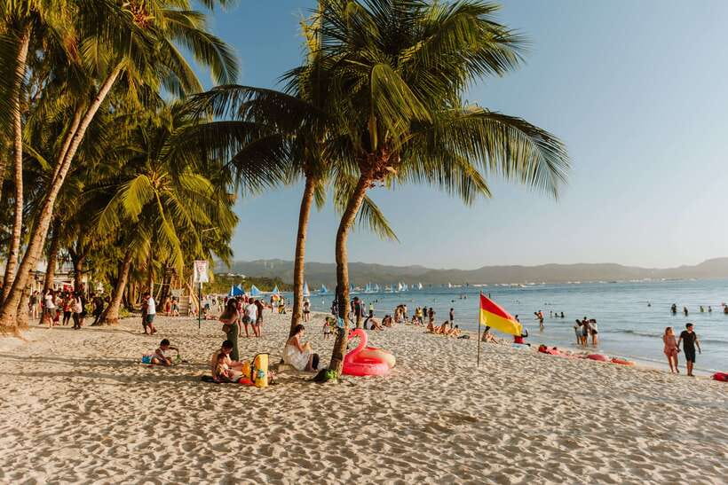 Boracay: Island and Beach-Hopping Boat Tour with Snorkeling - Balinghai Beach and the view from the boat