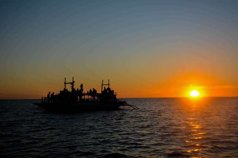 Boracay: Sunset Cruise with Water Activities - The anchored stop for kayaking and snorkeling